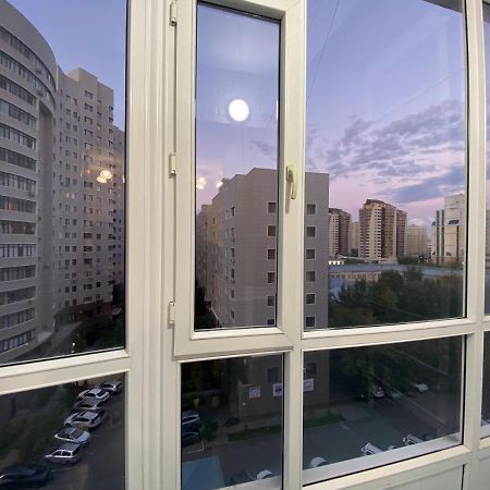 Apartment in the city centre Astana Exterior foto